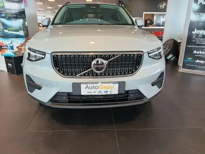 Usata Volvo XC40 163 CV (119 kW) 2020 Grigio SUV