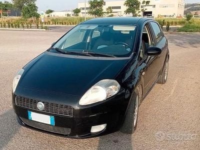 Usata Fiat Grande Punto 75 CV (55 kW) 2007 Nero Utilitaria