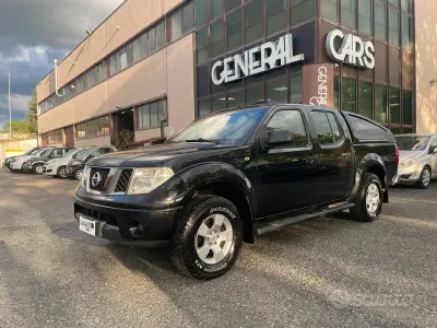 Usata Nissan Navara 174 CV (127 kW) 2006 Nero Pick-up
