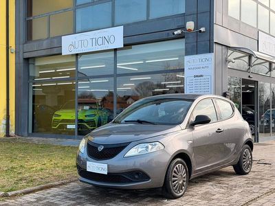 Usata Lancia Ypsilon Platinum 69 CV (50 kW) 2018 Grigio Utilitaria