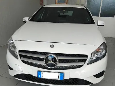 Usata Mercedes A180 Executive 109 CV (80 kW) 2015 Bianco Berlina