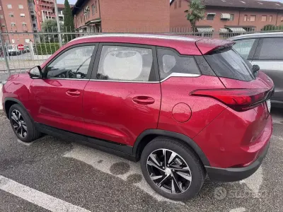 Usata EVO Evo 5 127 CV (93 kW) 2023 Rosso SUV