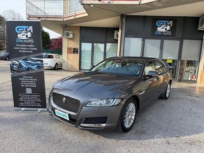 Usata Jaguar XF Prestige 163 CV (119 kW) 2019 Grigio Berlina