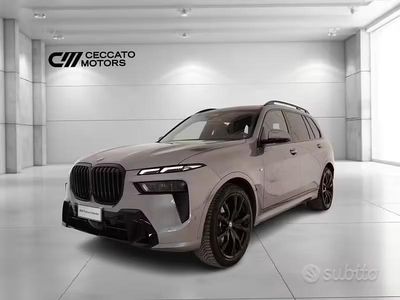 Usata BMW X7 M Sport 352 CV (258 kW) 2024 Grigio SUV