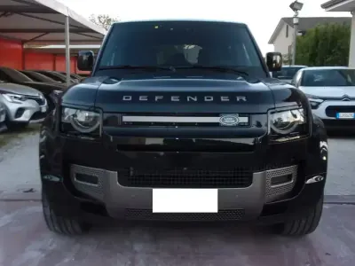 Usado Land Rover Defender SE Dynamic 248 CV (182 kW) 2024 Negro SUV