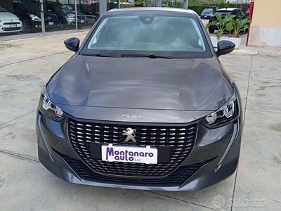 Usata Peugeot 208 Allure 101 CV (74 kW) 2022 Grigio Utilitaria