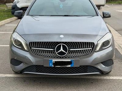 Usata Mercedes A180 Sport Edition 110 CV (80 kW) 2014 Grigio Berlina