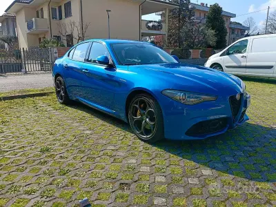 Usata Alfa Romeo Giulia Veloce 211 CV (155 kW) 2019 Blu Berlina