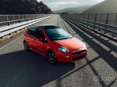 Usata Fiat Punto Evo 77 CV (56 kW) 2013 Rosso Utilitaria
