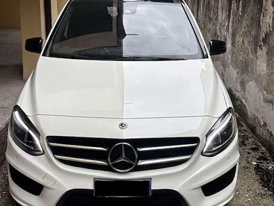 Usata Mercedes B180 Premium 109 CV (80 kW) 2018 Monovolume