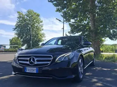 Usata Mercedes E220