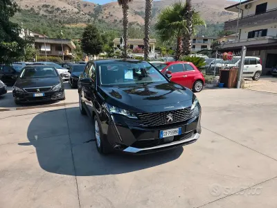 Usata Peugeot 3008 Business-Line 131 CV (96 kW) 2020 Nero SUV