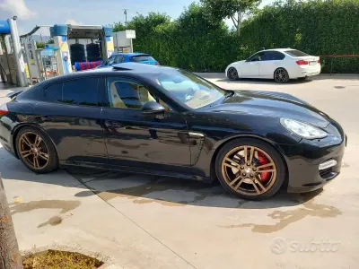 Usata Porsche Panamera Turbo S Executive 2012 Nero Utilitaria