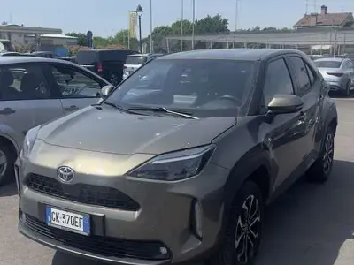 Usata Toyota Yaris Cross Trend 116 CV (85 kW) 2022 Marrone SUV