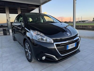 Usata Peugeot 208 Allure 81 CV (59 kW) 2018 Marrone Utilitaria