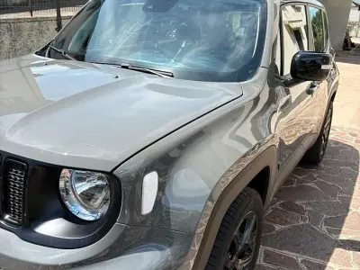 Usata Jeep Renegade Night Eagle 120 CV (88 kW) 2023 Grigio SUV