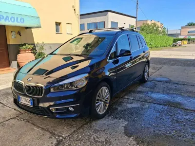 Usata BMW 218 Gran Tourer Luxury Line 150 CV (110 kW) 2016 Blu/azzurro Monovolume