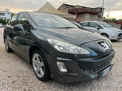 Gebraucht Peugeot 308 109 PS (80 kW) 2008 Grau Limousine