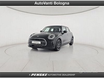 Begagnad Mini ONE Classic 75 HK (55 kW) 2022 Svart Halvkombi