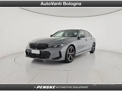 Usata BMW 320e M Sport 190 CV (139 kW) 2025 Grigio Berlina