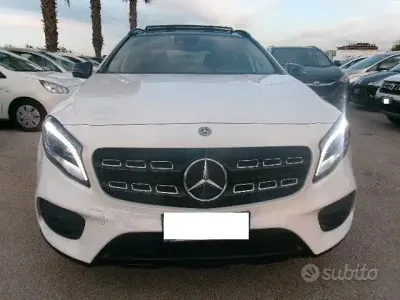 Usata Mercedes GLA200 Premium 136 CV (100 kW) 2019 Bianco SUV
