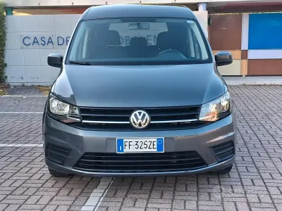 Occasion VW Caddy Trendline 102 ch (75 kW) 2016 Gris Monospace