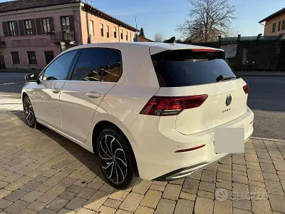 Usata VW Golf VIII Style 150 CV (110 kW) 2022 Bianco Berlina
