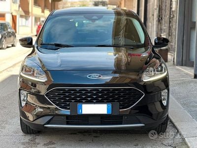 Usata Ford Kuga 120 CV (88 kW) 2021 Nero SUV