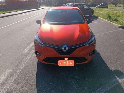 Usata Renault Clio V Edition One 101 CV (74 kW) 2020 Arancione Berlina