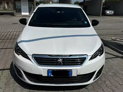 Usata Peugeot 308 GT-line 120 CV (88 kW) 2016 Bianco Station wagon