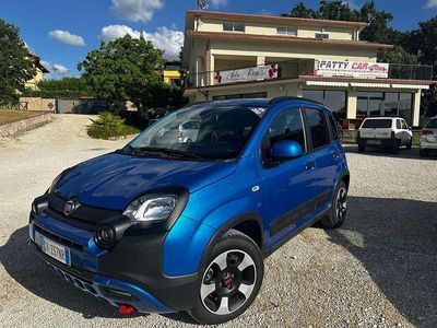 Usata Fiat Panda Cross Cross 69 CV (50 kW) 2024 Blu/azzurro Utilitaria