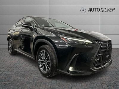 Usata Lexus NX450h+ Luxury Line 185 CV (136 kW) 2023 Nero / metallizzato SUV