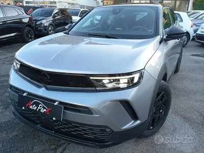 Usata Opel Mokka 101 CV (74 kW) 2024 Grigio SUV