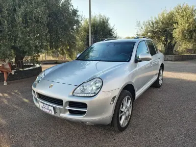 Usata Porsche Cayenne 250 CV (183 kW) 2005 Grigio SUV