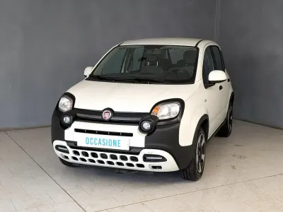 Begagnad Fiat Panda Cross Cross 70 HK (51 kW) 2023 Vit Halvkombi