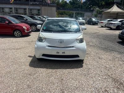 Toyota iQ