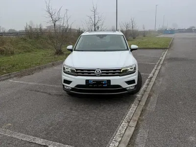 Usata VW Tiguan Comfortline 190 CV (139 kW) 2017 Bianco SUV