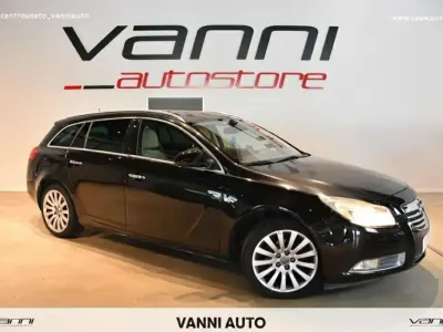 Usata Opel Insignia Cosmo 131 CV (96 kW) 2010 Nero Station wagon