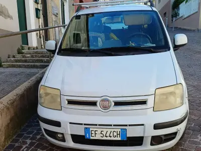Usata Fiat Panda Dynamic 69 CV (50 kW) 2010 Bianco Utilitaria