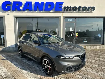 Usado Alfa Romeo Tonale Veloce 160 CV (117 kW) 2024 Gris SUV