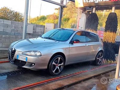 Begagnad Alfa Romeo 147 120 HK (88 kW) 2007 Halvkombi