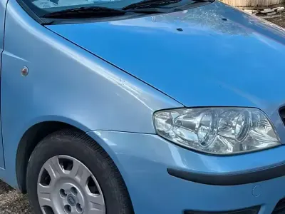 Usata Fiat Punto 69 CV (50 kW) 2004 Blu Utilitaria