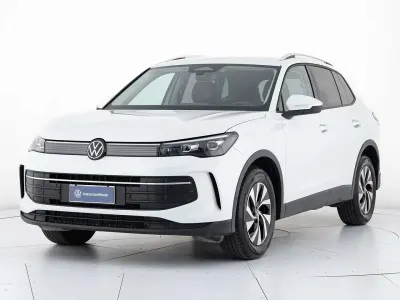 Usata VW Tiguan Edition 150 CV (110 kW) 2024 Bianco SUV