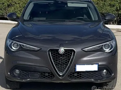 Usata Alfa Romeo Stelvio Executive 190 CV (139 kW) 2019 Grigio SUV