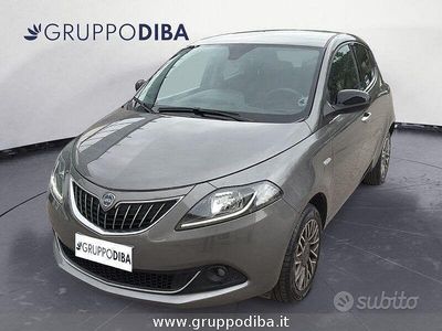 Usata Lancia Ypsilon Gold 69 CV (50 kW) 2023 Other Utilitaria