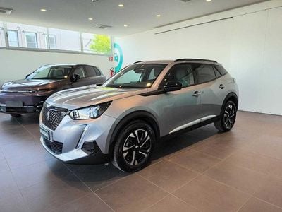 Usata Peugeot 2008 Allure 102 CV (75 kW) 2023 Grigio SUV