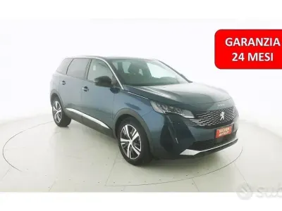 Usata Peugeot 5008 Allure 131 CV (96 kW) 2022 Blu metallizzato SUV