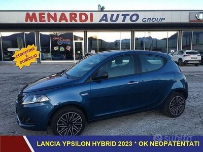 Usata Lancia Ypsilon Silver 69 CV (50 kW) 2023 Blu/azzurro Utilitaria