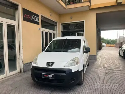 Usata Peugeot Partner 90 CV (66 kW) 2011 Bianco