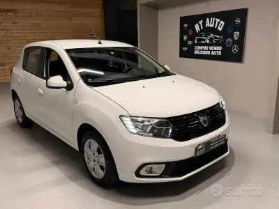 Usata Dacia Sandero Comfort 101 CV (74 kW) 2020 Bianco Berlina